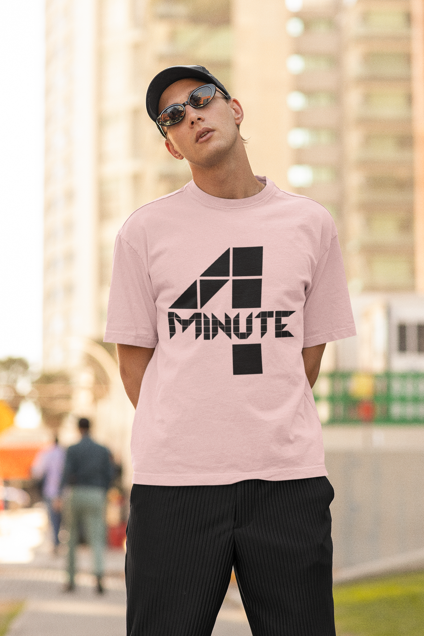 4 MINUTE - PREMIUM OVERSIZED T-SHIRT