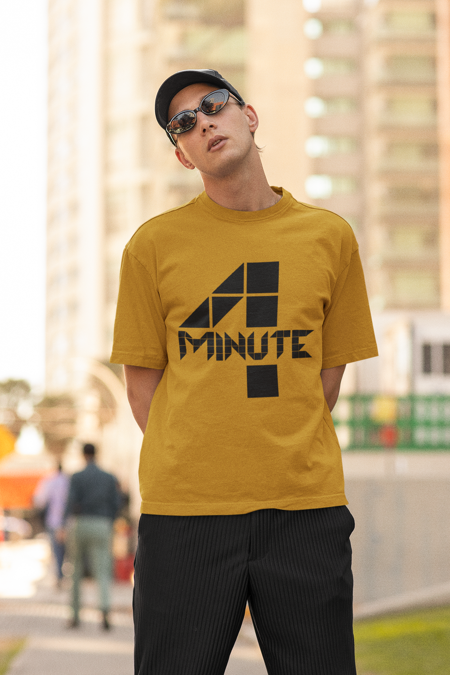 4 MINUTE - PREMIUM OVERSIZED T-SHIRT