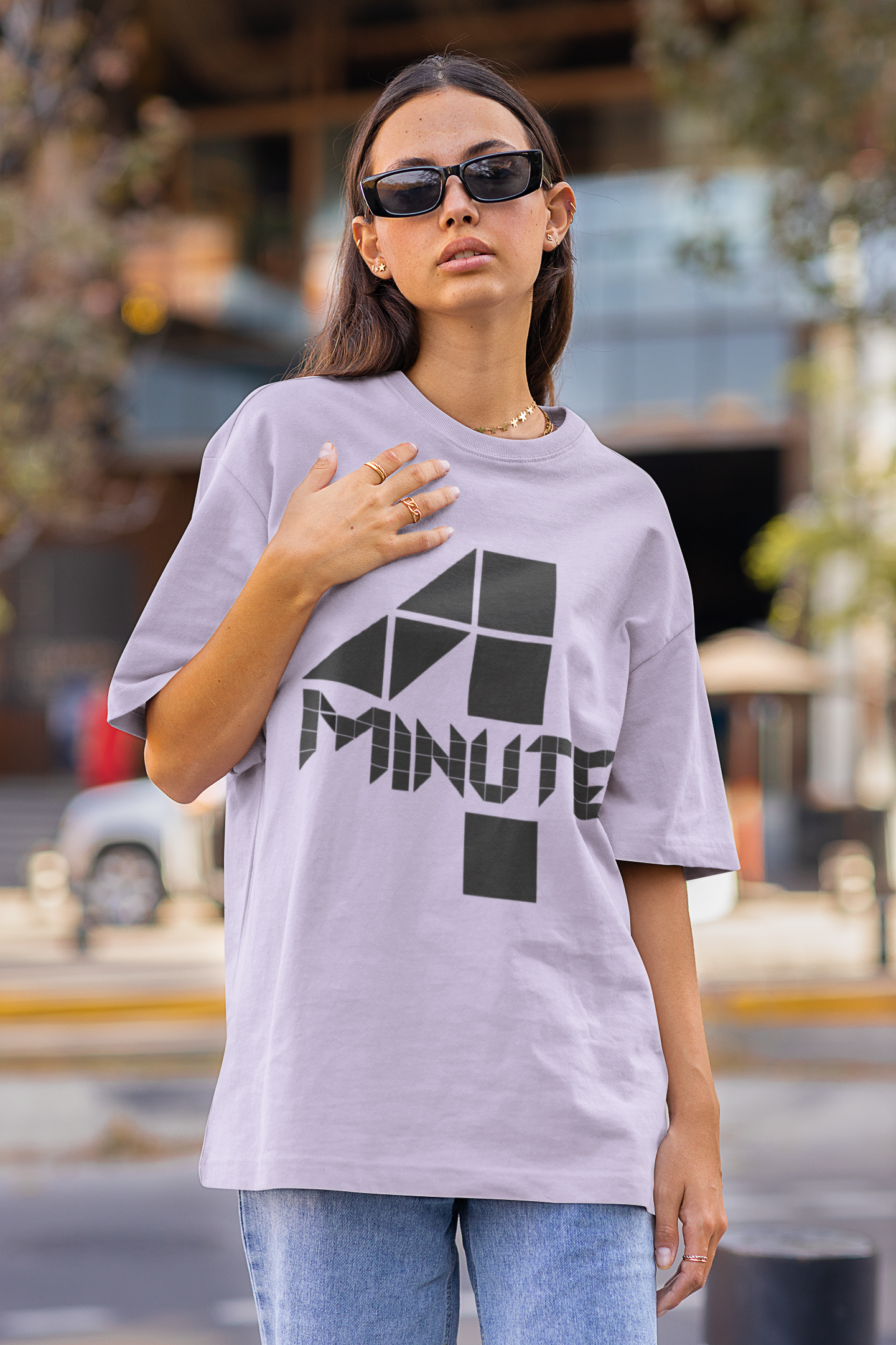 4 MINUTE - PREMIUM OVERSIZED T-SHIRT