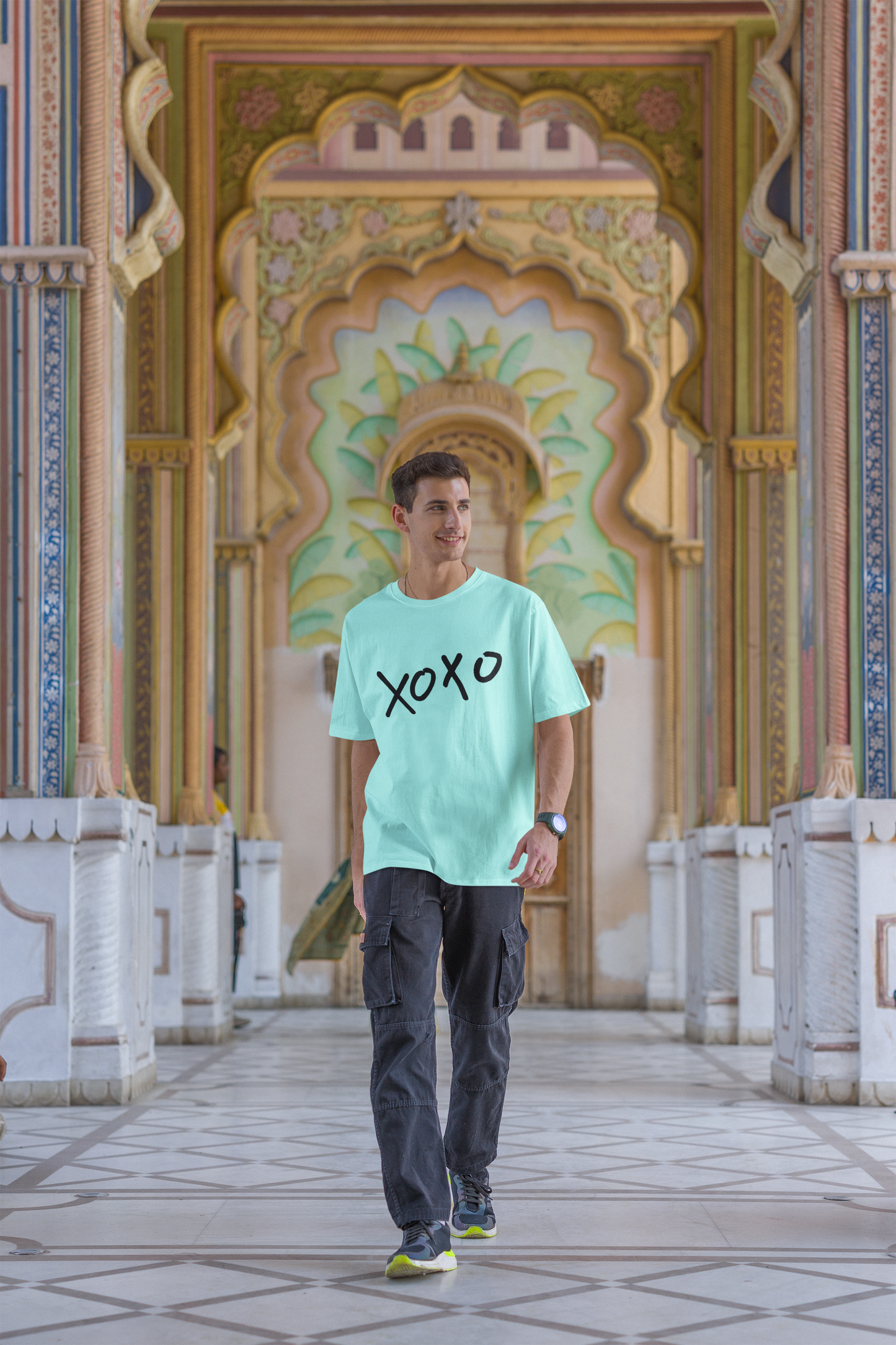 XOXO - PREMIUM UNISEX OVERSIZED T-SHIRT