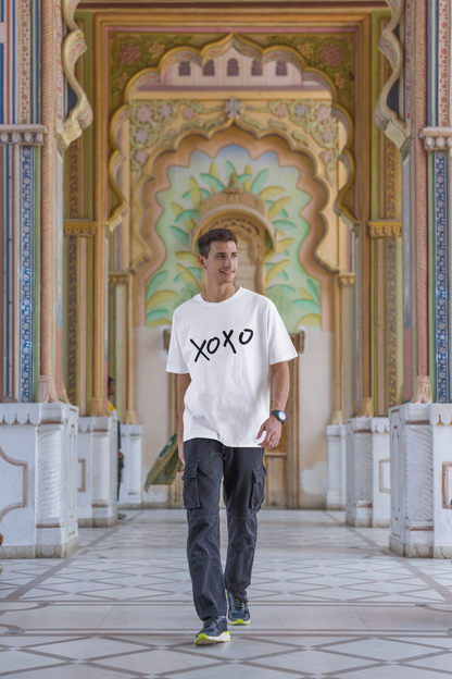 XOXO - PREMIUM UNISEX OVERSIZED T-SHIRT