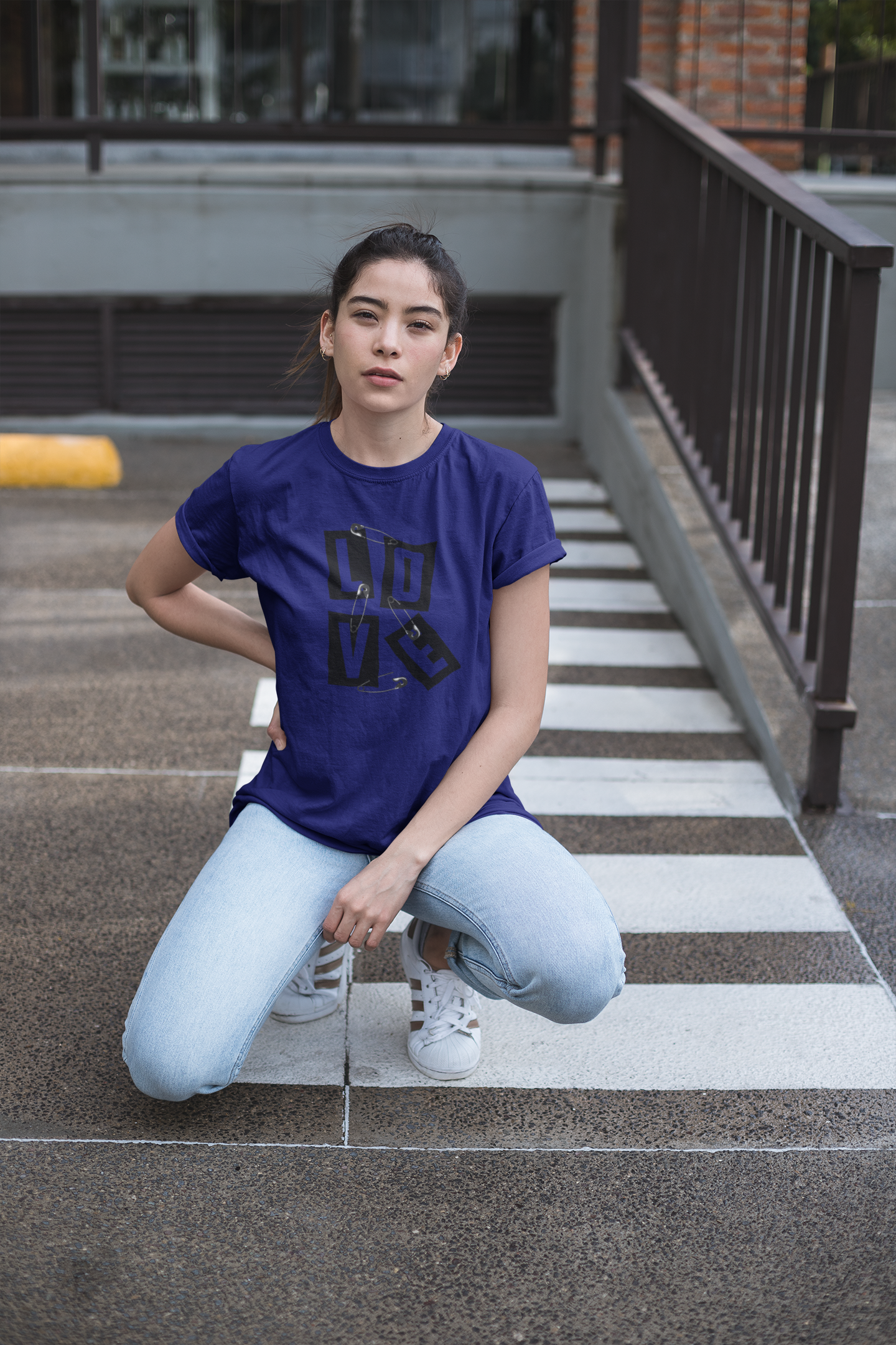 LOVE - WOMEN CLASSIC T-SHIRT