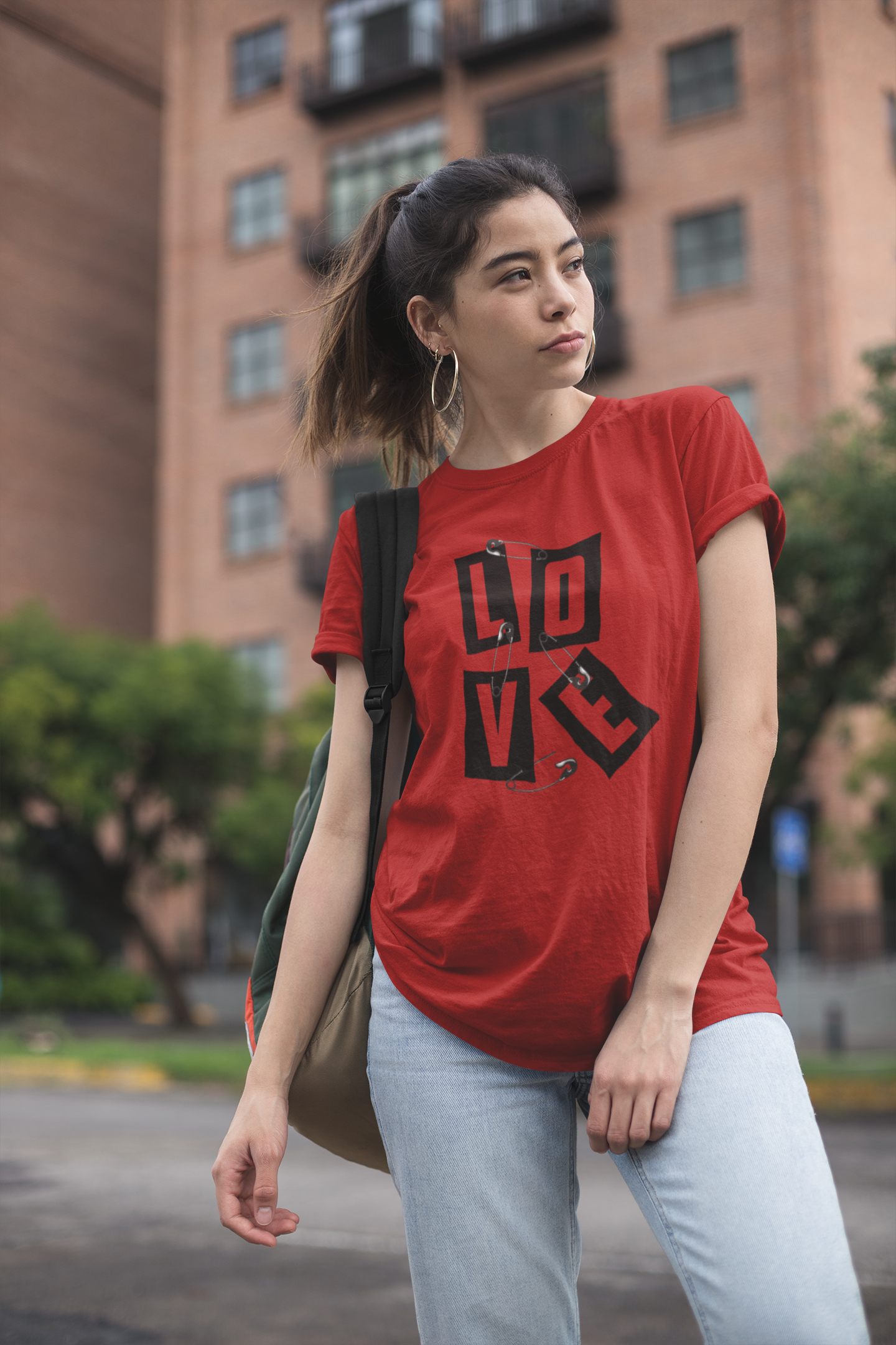 LOVE - WOMEN CLASSIC T-SHIRT